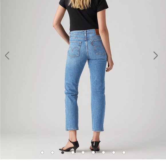 Levi’s Wedgie Straight Jeans - Picture 2 of 5